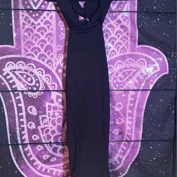 Pretty Little Thing Size Small Black Over shoulder Dress - Picture 2 of 3